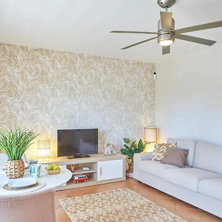 Nyaraló Castor Lajares