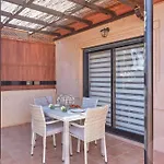 Holiday home Castor